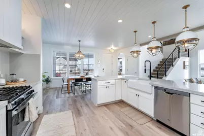 7554 S Clipper Hill Rd W #306, West Jordan, UT 84081 - Photo 11