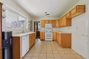 8495 W 3370 S, Magna, UT 84044 - Photo 9