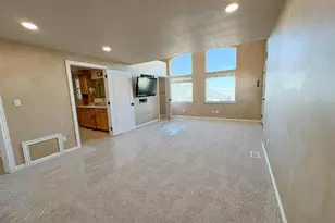 610 Meadowlark Ln, Bountiful, UT 84010 - Photo 49