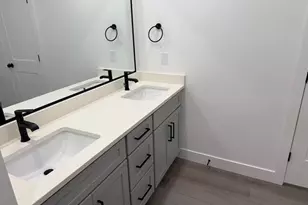 649 E Ryegrass Dr, Eagle Mountain, UT 84005 - Photo 13