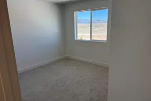 649 E Ryegrass Dr, Eagle Mountain, UT 84005 - Photo 17