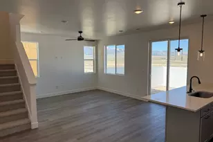 649 E Ryegrass Dr, Eagle Mountain, UT 84005 - Photo 5