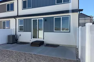 649 E Ryegrass Dr, Eagle Mountain, UT 84005 - Photo 27