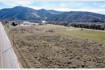 9783 E Highway 39, Huntsville, UT 84317 - Photo 7