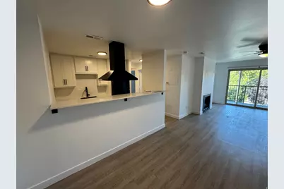 107 E B St, Salt Lake City, UT 84103 - Photo 5