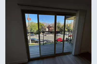 107 E B St, Salt Lake City, UT 84103 - Photo 9