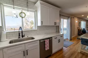 2226 E Castle Hill Ave S, Cottonwood Heights, UT 84121 - Photo 13