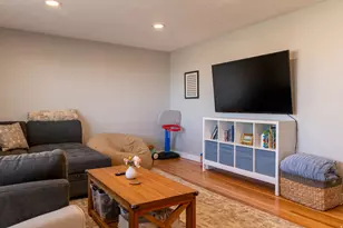 2226 E Castle Hill Ave S, Cottonwood Heights, UT 84121 - Photo 5