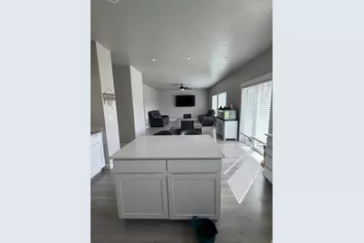 437 N 650 E, Springville, UT 84663 - Photo 3