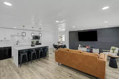 4996 Del Prado St, Murray, UT 84117 - Photo 9