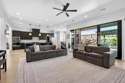 111 N Black Ave, Washington, UT 84780 - Photo 9