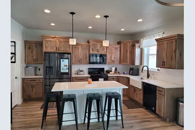 3373 E Wheat Ln, Eagle Mountain, UT 84005 - Photo 5