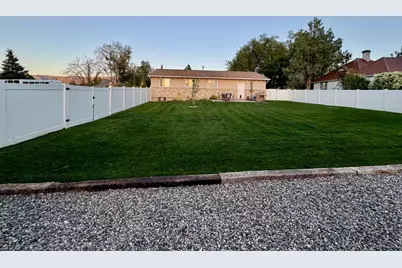 246 S 200 E, Mount Pleasant, UT 84647 - Photo 27