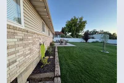 246 S 200 E, Mount Pleasant, UT 84647 - Photo 13