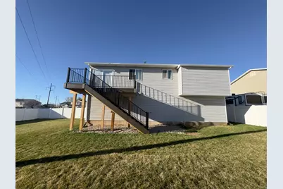 369 W 1900 S, Clearfield, UT 84015 - Photo 3