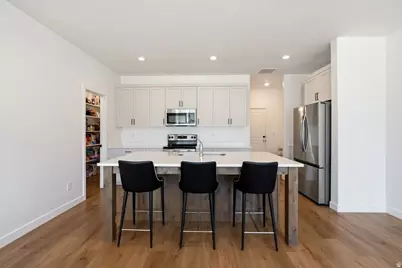 1022 S 200 E, Spanish Fork, UT 84660 - Photo 3