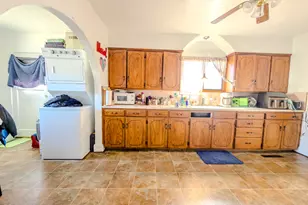 625 S 200 E, Springville, UT 84663 - Photo 25
