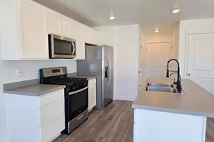 26 N Wayne Wy, Grantsville, UT 84029 - Photo 3