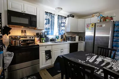 254 W Pioneer Cir, Midvale, UT 84047 - Photo 7