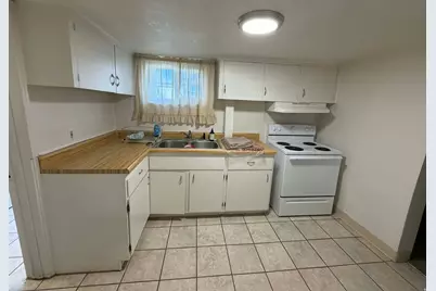 125 N 400 W, Price, UT 84501 - Photo 23