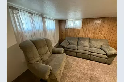 125 N 400 W, Price, UT 84501 - Photo 23