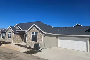 832 N 250 St E, Tooele, UT 84074 - Photo 3