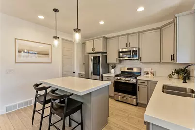 4392 W Bergen Ln, Lehi, UT 84043 - Photo 7