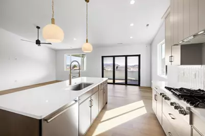 2872 E View Pointe Dr #207, Washington, UT 84780 - Photo 7