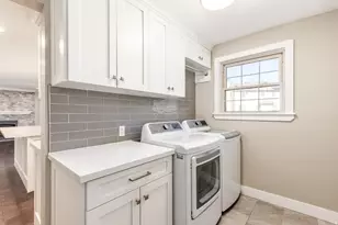 2543 E Cliff Swallow Dr S, Sandy, UT 84093 - Photo 31