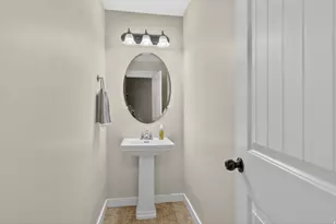 4035 E Oakland Hills Dr, Eagle Mountain, UT 84005 - Photo 29