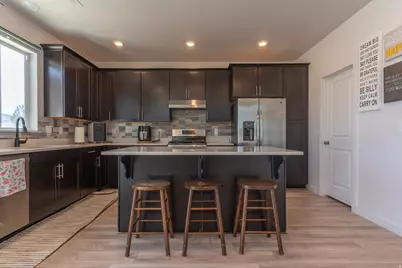 2079 S 1825 W, Woods Cross, UT 84087 - Photo 9