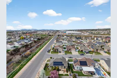 906 E Sam Cir, Clearfield, UT 84015 - Photo 39