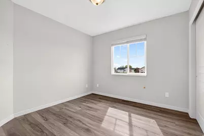 906 E Sam Cir, Clearfield, UT 84015 - Photo 17