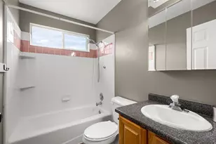 2493 W 1850 N, Clinton, UT 84015 - Photo 15