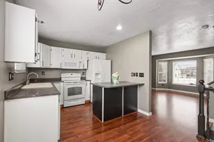 2493 W 1850 N, Clinton, UT 84015 - Photo 9