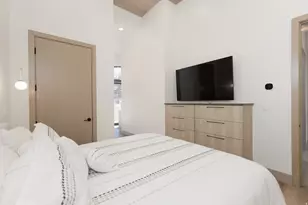 160 W Ridge View St, Brian Head, UT 84719 - Photo 25