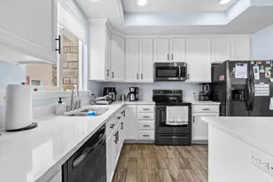 6852 W Bamburgh Way, West Valley, UT 84128 - Photo 11