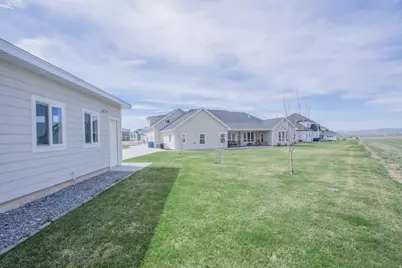 151 W 525 N, Hyde Park, UT 84318 - Photo 49