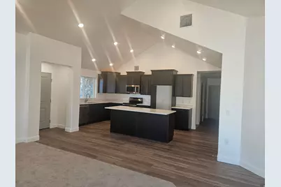 832 N 250 St E #B, Tooele, UT 84074 - Photo 3