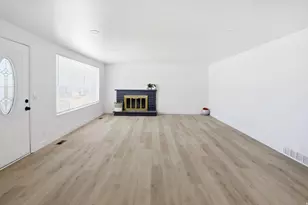 372 N Overland E, Tooele, UT 84074 - Photo 5