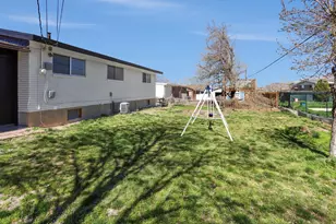 372 N Overland E, Tooele, UT 84074 - Photo 23