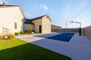 619 E Royal Dr, Washington, UT 84780 - Photo 43