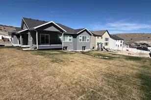 3632 E Owahee St N, Eagle Mountain, UT 84005 - Photo 33