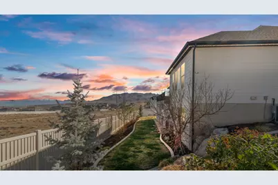 878 N High Pass Dr W #501, Saratoga Springs, UT 84045 - Photo 7