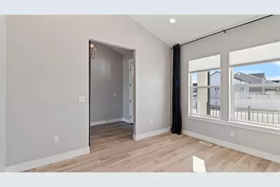 878 N High Pass Dr W #501, Saratoga Springs, UT 84045 - Photo 11