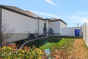 878 N High Pass Dr W, Saratoga Springs, UT 84045 - Photo 49