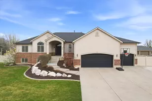 1854 W 75 S, Kaysville, UT 84037 - Photo 1