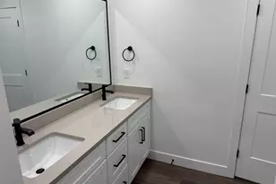 667 E Ryegrass Dr, Eagle Mountain, UT 84005 - Photo 9