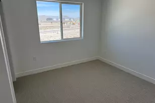 667 E Ryegrass Dr, Eagle Mountain, UT 84005 - Photo 15