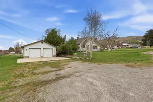195 E 300 S, Richmond, UT 84333 - Photo 27